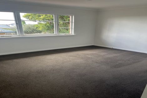 Photo of property in 5 Riverview Road, New Lynn, Auckland, 0600