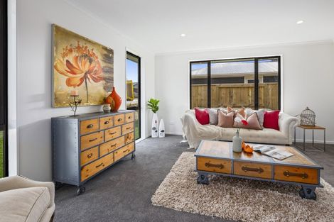 Photo of property in 15 Lloyd Crescent, Pukehangi, Rotorua, 3015