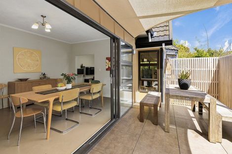 Photo of property in 1 Colville Street, Newtown, Wellington, 6021