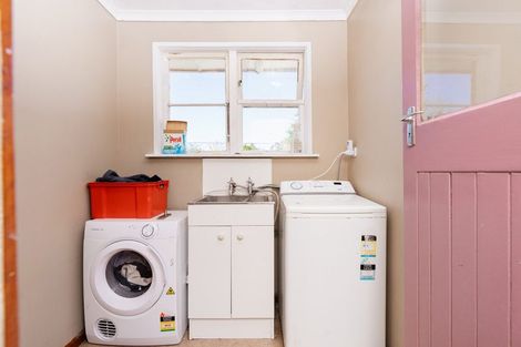 Photo of property in 17 Glenelg Street, Bradford, Dunedin, 9011