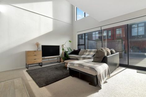 Photo of property in 17 Owens Place, Mount Maunganui, 3116