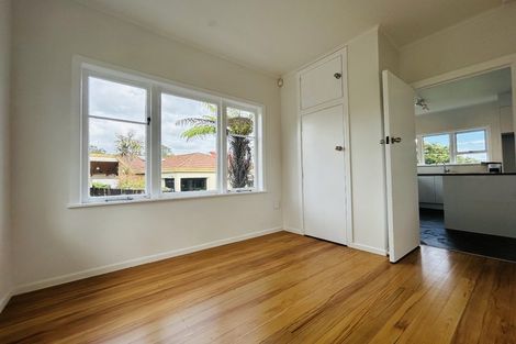 Photo of property in 308 West Coast Road, Glen Eden, Auckland, 0602
