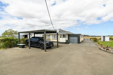 Photo of property in 15 Rangiotu Road, Himatangi, Palmerston North, 4477