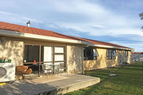 Photo of property in 2 Swale Street, Oamaru North, Oamaru, 9400