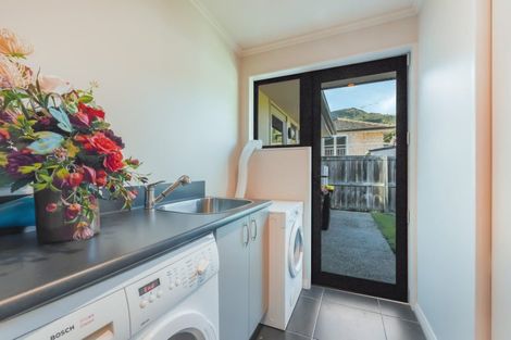 Photo of property in 5 Nautique Place, Waikawa, Picton, 7220