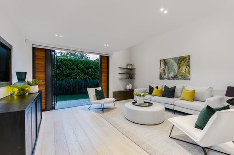 Photo of property in 11 Tuatini Place, Long Bay, Auckland, 0630