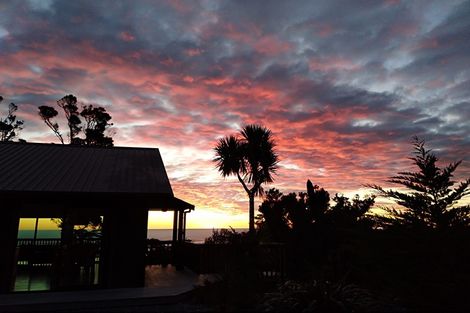 Photo of property in 3316 Coast Road, Barrytown, Runanga, 7873