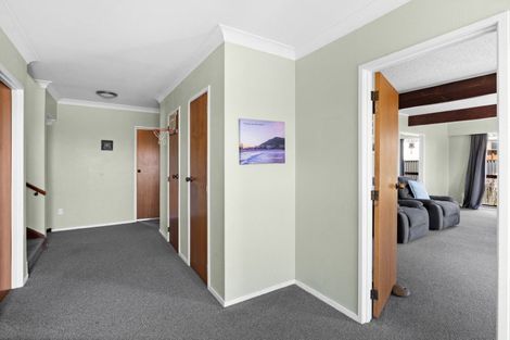 Photo of property in 6 Somerset Place, Taradale, Napier, 4112