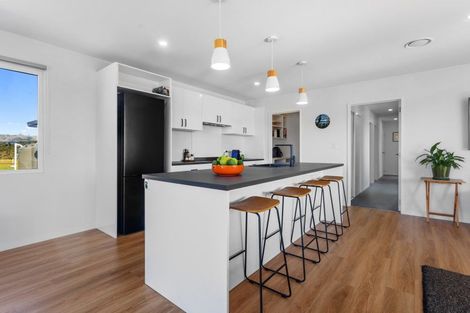 Photo of property in 86 Racecourse Road, Amberley, 7482