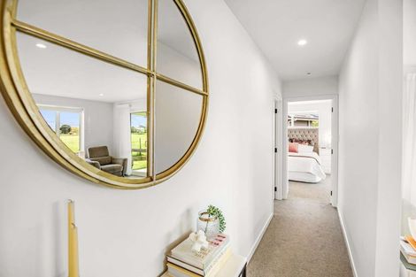 Photo of property in 7 Magnolia Lane, Kelvin Grove, Palmerston North, 4414