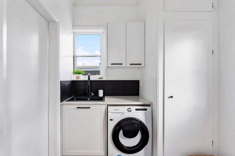 Photo of property in 235 Georges Drive, Napier South, Napier, 4110