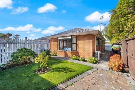 Photo of property in 4b Grassmere Street, Papanui, Christchurch, 8052
