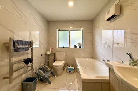 Photo of property in 164 Millhouse Drive, Golflands, Auckland, 2013