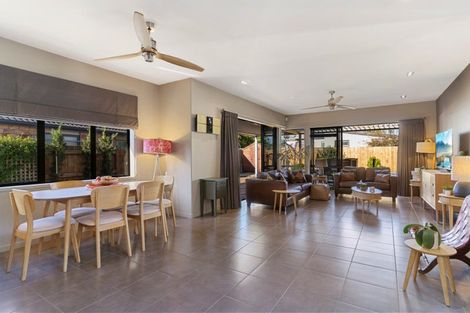 Photo of property in 35 Aranui Drive, Papamoa Beach, Papamoa, 3118