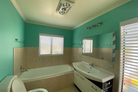 Photo of property in 402 East Tamaki Road, East Tamaki, Auckland, 2013