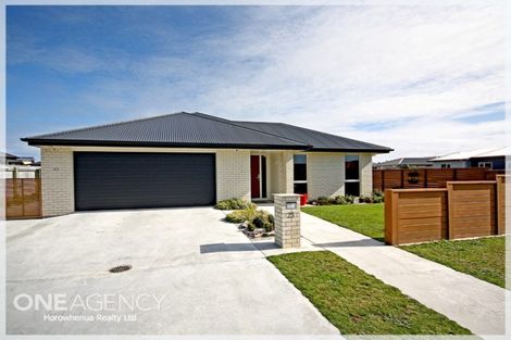Photo of property in 25 Forbes Road, Foxton Beach, Foxton, 4815