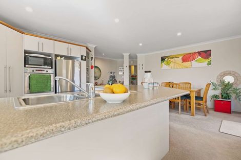 Photo of property in 93 Arabian Drive, Papamoa Beach, Papamoa, 3118