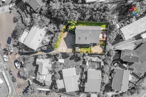 Photo of property in 2 Taka Grove, Normandale, Lower Hutt, 5010