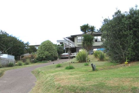 Photo of property in 34 Ocean Road, Surfdale, Waiheke Island, 1081