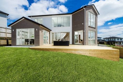 Photo of property in 14 Spyglass Street, Red Beach, 0932