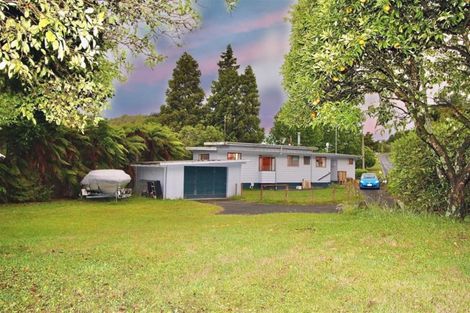 Photo of property in 6 Oxford Road, Lake Rotoma, Rotorua, 3074