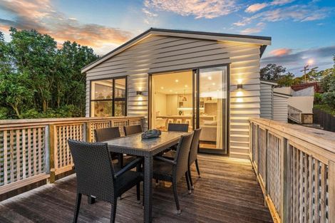 Photo of property in 102 Bassett Road, Remuera, Auckland, 1050