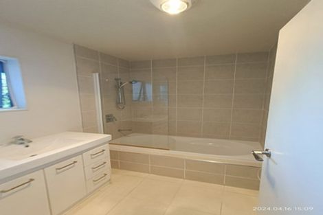Photo of property in 17 Bordeaux Parade, Te Atatu South, Auckland, 0610