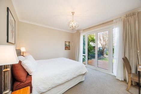 Photo of property in 3 Karaka Street, Hokowhitu, Palmerston North, 4410