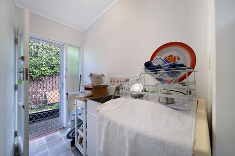 Photo of property in 2/2 Vodanovich Road, Te Atatu South, Auckland, 0610