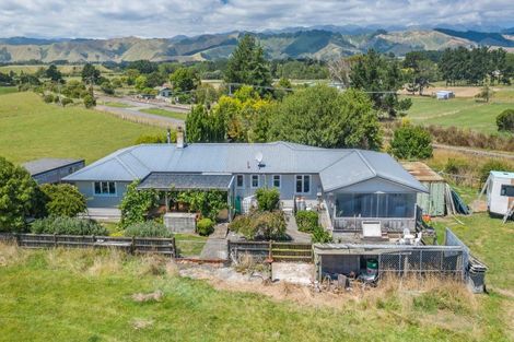 Photo of property in 229 Koputaroa Road, Koputaroa, Levin, 5575