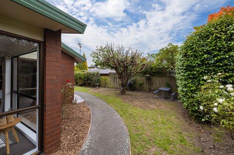 Photo of property in 21 Wadeley Road, Ilam, Christchurch, 8041