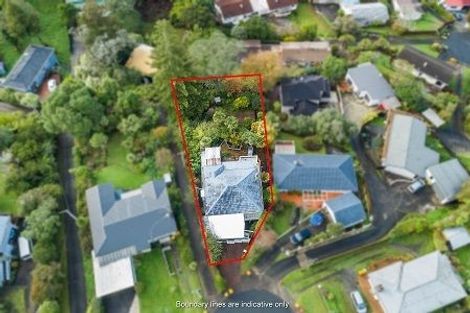 Photo of property in 16 Limmer Place, Browns Bay, Auckland, 0632