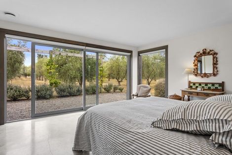 Photo of property in 179 Racecourse Road, Amberley, 7482