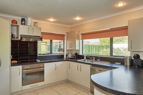 Photo of property in 47 Parnell Heights Drive, Kelvin Grove, Palmerston North, 4414
