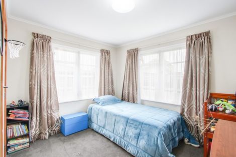 Photo of property in 6 Oxford Street, Taradale, Napier, 4112