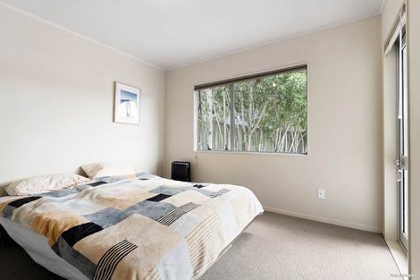 Photo of property in 2/36 Elizabeth Drive, West Harbour, Auckland, 0618