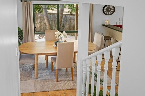 Photo of property in 2/62 Target Road, Totara Vale, Auckland, 0629