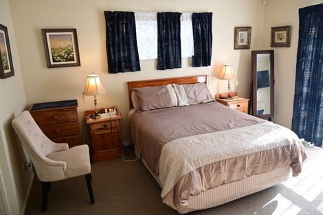 Photo of property in 69 Riverside Road, Orewa, 0931