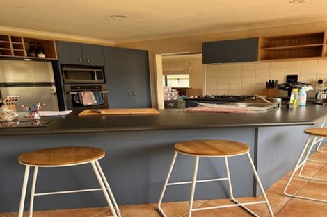 Photo of property in 28 Feeny Crescent, East Tamaki, Auckland, 2013