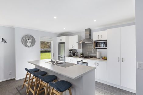 Photo of property in 21 Brian Morgan Terrace, Wainuiomata, Lower Hutt, 5014