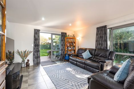 Photo of property in 121 Park Terrace, Waikuku Beach, 7473