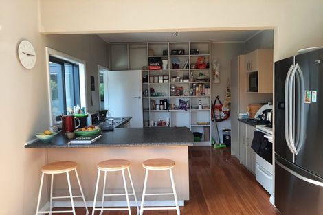 Photo of property in 116 Renown Road, Raumati South, Paraparaumu, 5032