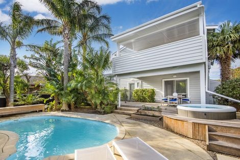 Photo of property in 7 Maleme Avenue, Belmont, Auckland, 0622