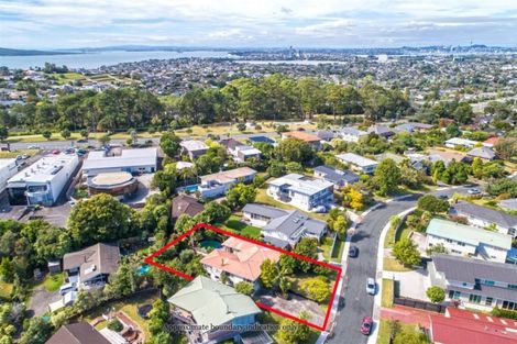 Photo of property in 25 Catalina Crescent, Forrest Hill, Auckland, 0620