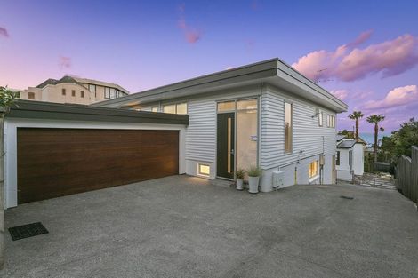 Photo of property in 10a Marama Street, Castor Bay, Auckland, 0620