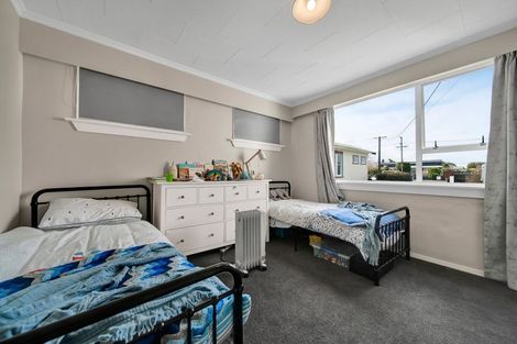 Photo of property in 3 Disraeli Street, Hawera, 4610