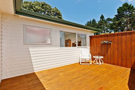 Photo of property in 37 Lorikeet Place, Unsworth Heights, Auckland, 0632