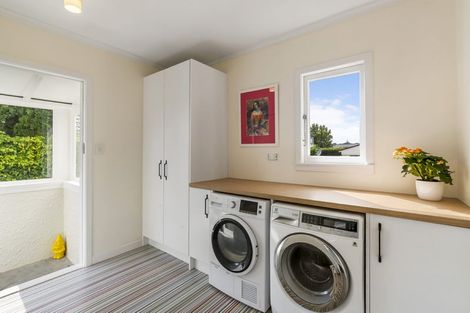 Photo of property in 1/46 Eversleigh Road, Belmont, Auckland, 0622