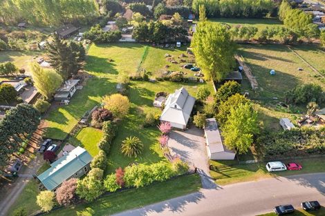 Photo of property in 14 Allin Drive, Waikuku Beach, 7402