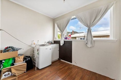 Photo of property in 1/22 Captain Scott Road, Glen Eden, Auckland, 0602